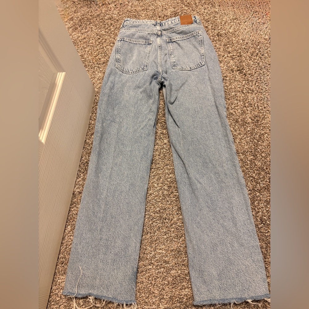 Zara High Rise Jeans - Picture 2 of 5